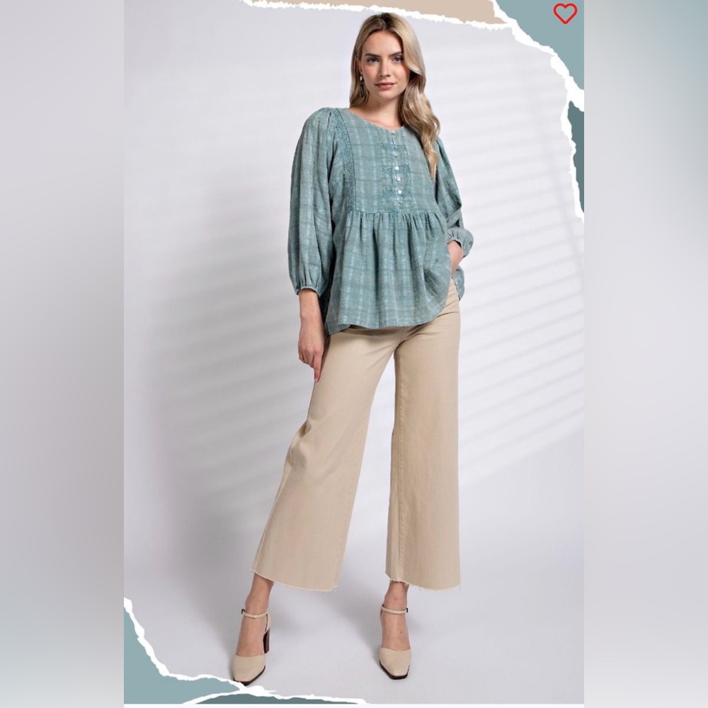 Easel Seafoam Button-Up Blouse